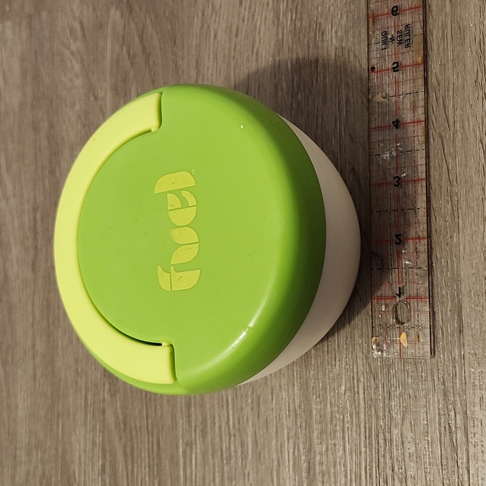 Trudeau Fuel Lunch Container